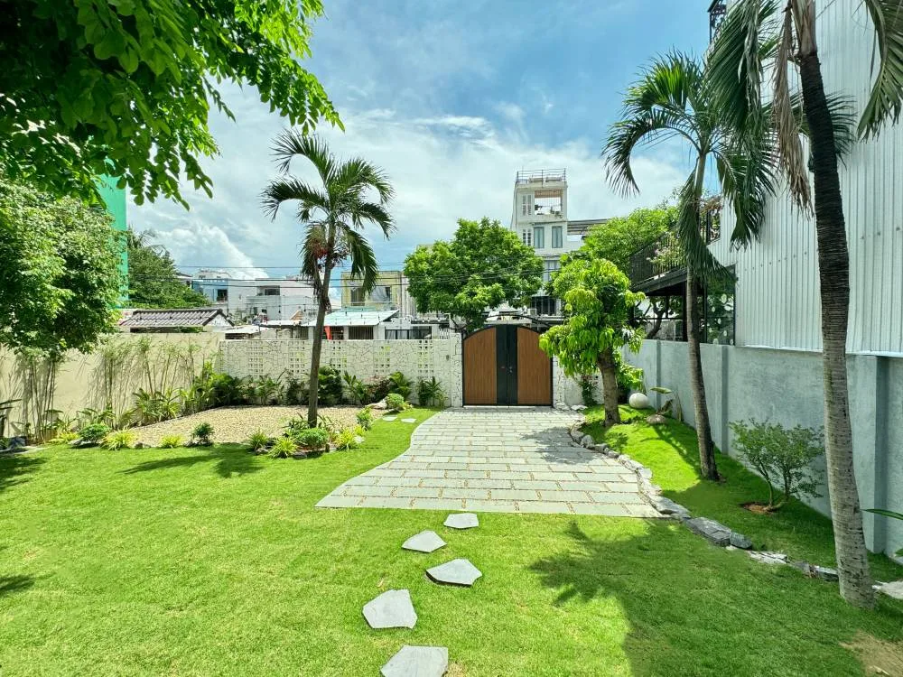 Selena Villa