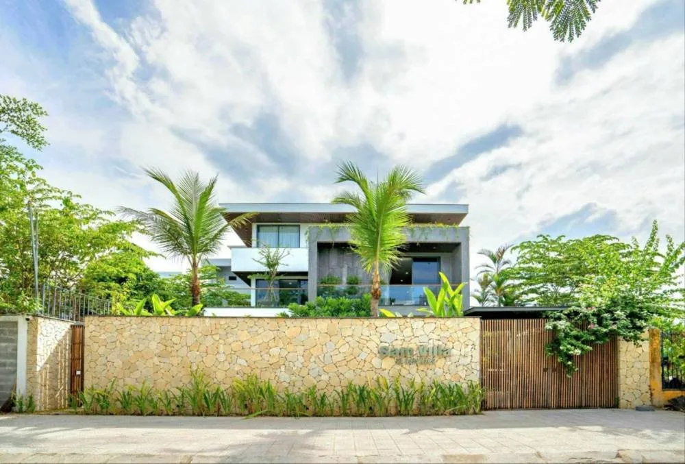 Sam Villas