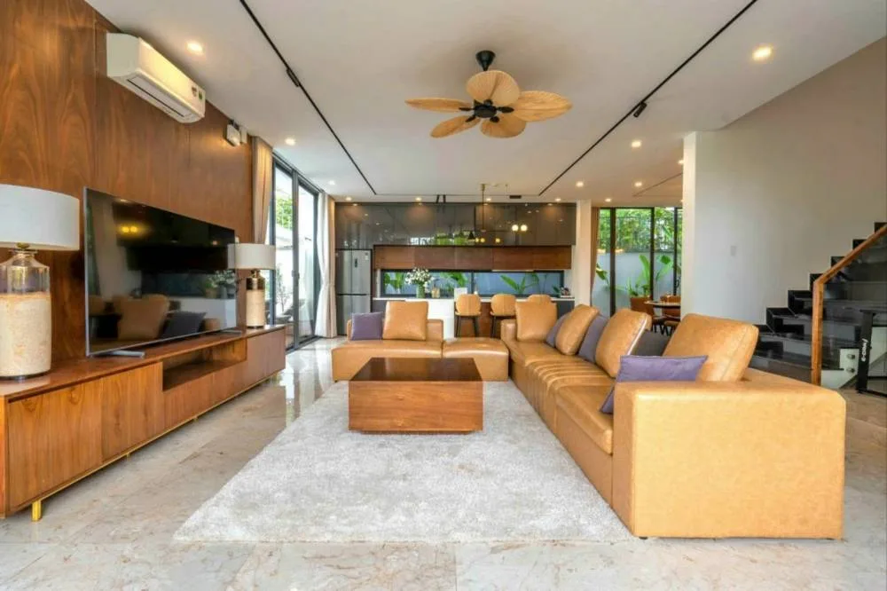 Sam Villas