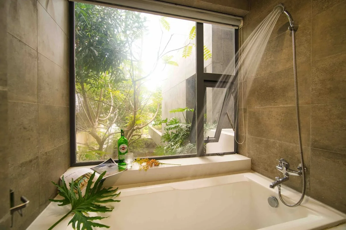 Vivian Riverside Villa